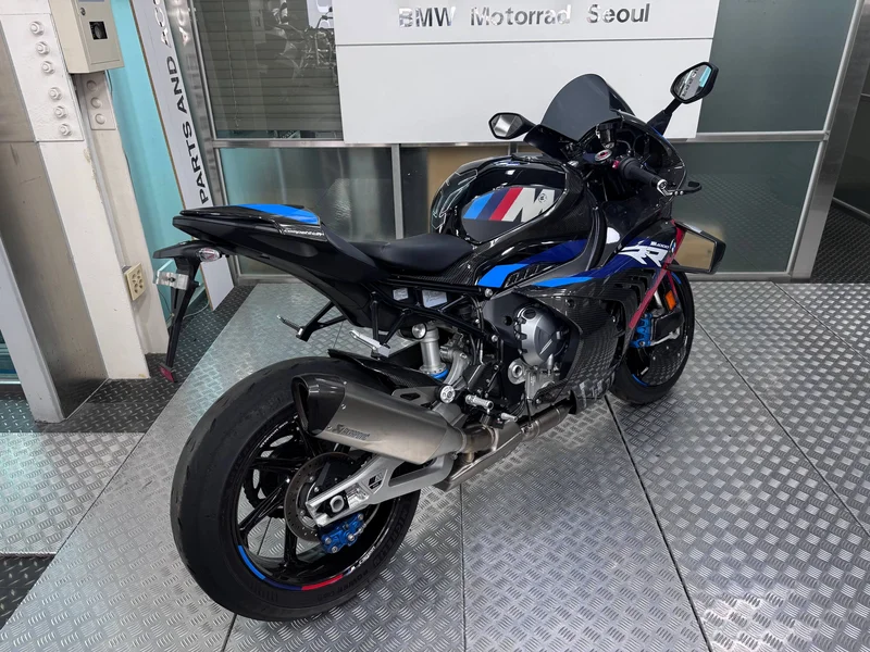BMW M 1000 RR — фото 4