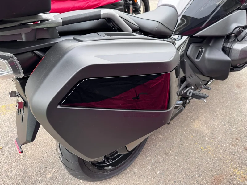 BMW R 1300 RT черный — фото 9