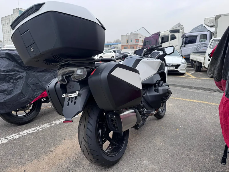 BMW R 1300 RT Белый — фото 3