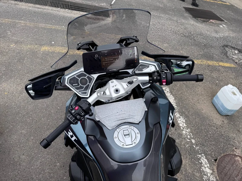 BMW R 1300 RT серо-голубой — фото 14
