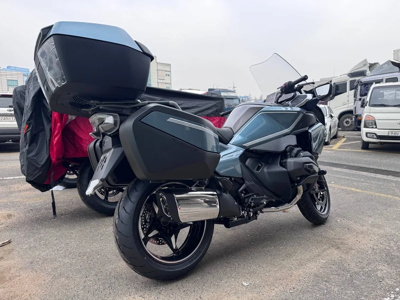 BMW R 1300 RT серо-голубой — фото 3