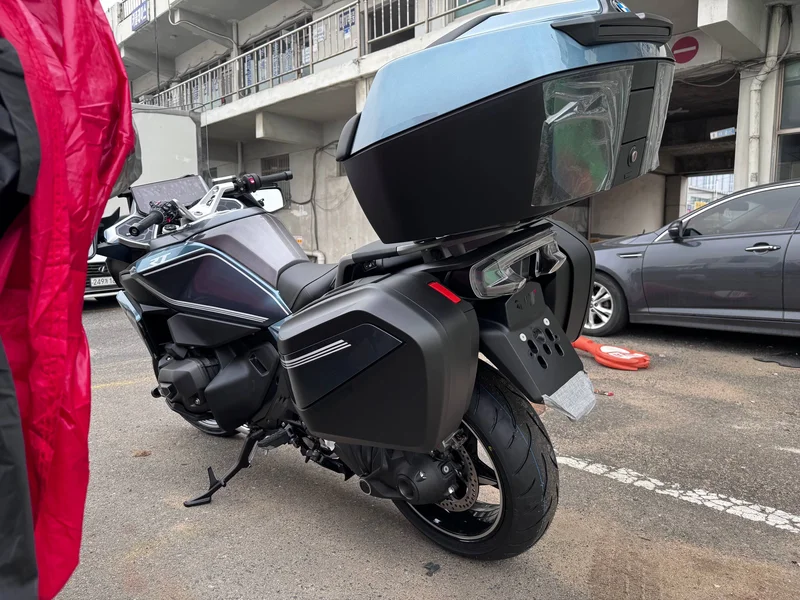 BMW R 1300 RT серо-голубой — фото 4